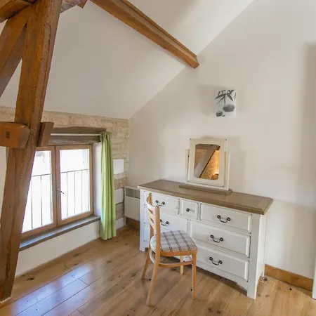 Tatil Evi La Charronniere: Les Ecuries Chaunay
