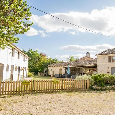 La Charronniere: Les Ecuries Tatil Evi