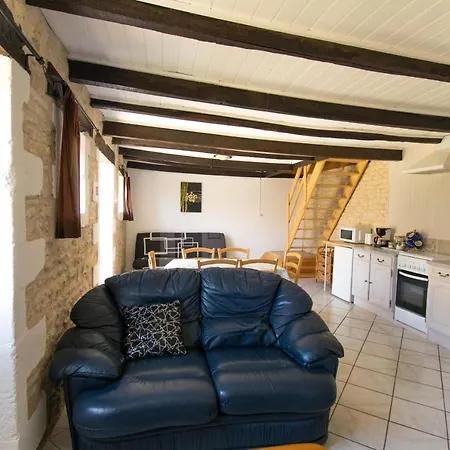 Tatil Evi La Charronniere: Les Ecuries