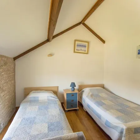 La Charronniere: Les Ecuries Tatil Evi *