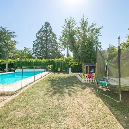 Tatil Evi La Charronniere: Les Ecuries